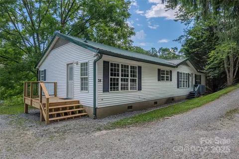 38 Hudson Holw, Horse Shoe, NC 28742