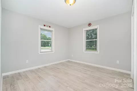 8107 Smith Rd, Kannapolis, NC 28081 photo 10