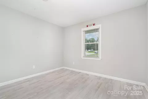 8107 Smith Rd, Kannapolis, NC 28081 photo 11