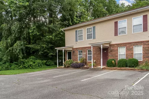 1533 20th Ne Ave NE, Hickory, NC 28601