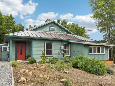 2 Briarwood Dr, Alexander, NC 28701