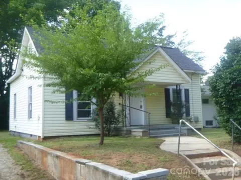 326 S Caldwell St, Salisbury, NC 28144