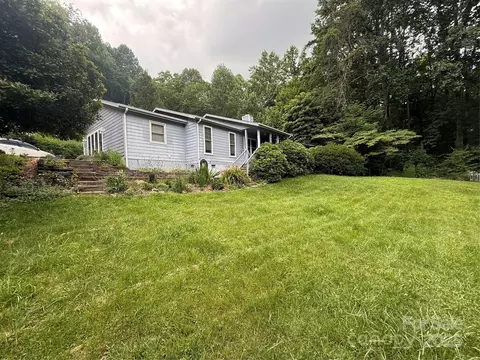 46 High Meadow Ln, Waynesville, NC 28786