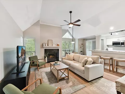 2500 Cranbrook 11 Ln #11, Charlotte, NC 28207