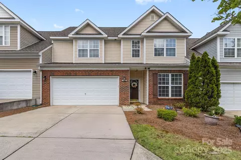 10906 Stone Trail Rd, Charlotte, NC 28213