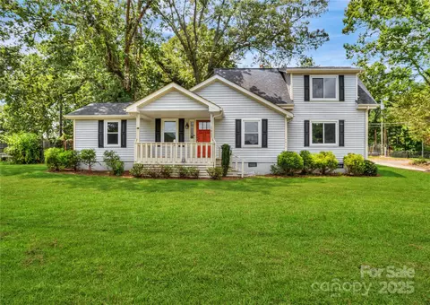1611 Old Hickory Grove Rd, Mount Holly, NC 28120