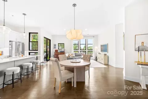 501 E 37th E St #E, Charlotte, NC 28205 photo 7