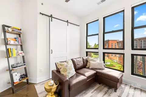 501 E 37th E St #E, Charlotte, NC 28205 photo 21