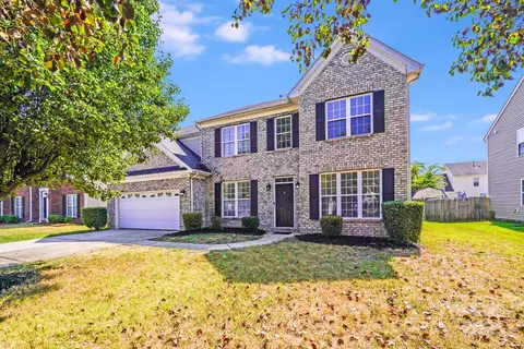10140 Hawkeye Dr, Charlotte, NC 28273