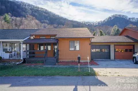 94 Market St, Maggie Valley, NC 28751