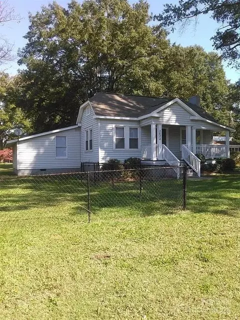 3624 Simmons St, Charlotte, NC 28208