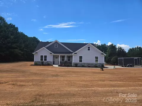 1025 Emanuel St, Kannapolis, NC 28081