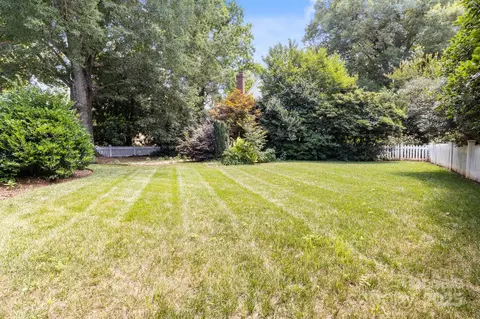 Exterior - 560 Concord Rd, Davidson, NC 28036 photo 6 of 6