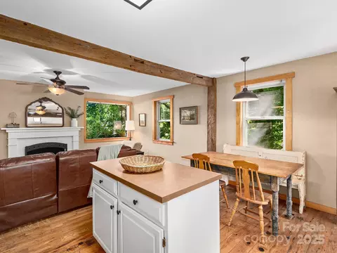 Kitchen - 915 Tunnel Rd, Asheville, NC 28805 photo 1 of 4