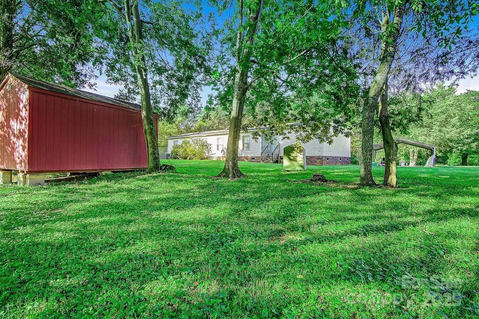 Exterior - 425 Knotty Pine Cir, Salisbury, NC 28146 photo 9 of 10