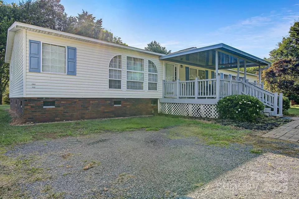 Exterior - 425 Knotty Pine Cir, Salisbury, NC 28146 photo 3 of 10