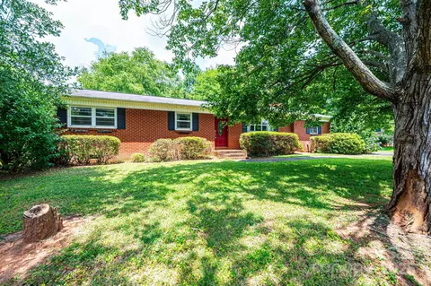 1008 2nd Se St SE, Conover, NC 28613