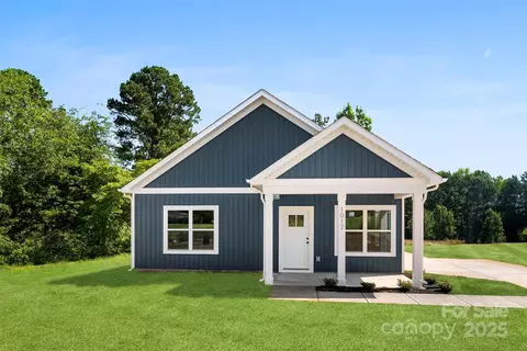 1017 S Main St, Granite Quarry, NC 28146