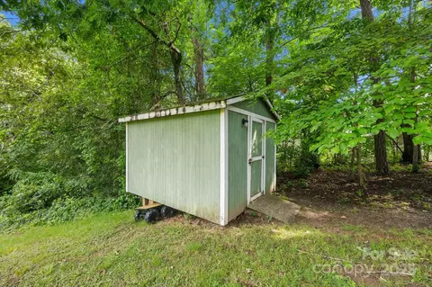 Other - 18 Progress Ln, Candler, NC 28715 photo 15 of 16