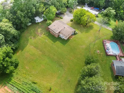 Other - 18 Progress Ln, Candler, NC 28715 photo 12 of 16
