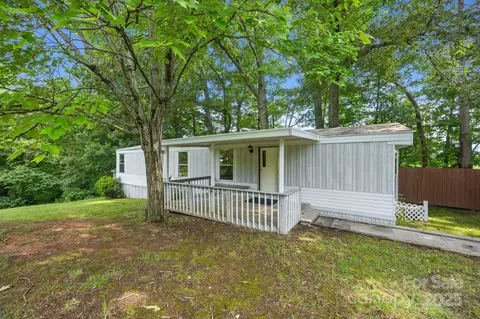 Exterior - 18 Progress Ln, Candler, NC 28715 photo 6 of 10