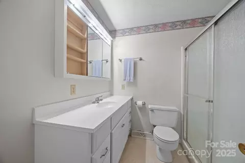 Bath - 18 Progress Ln, Candler, NC 28715 photo 1 of 3