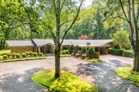 153 Hillhaven Se Pl SE, Lenoir, NC 28645