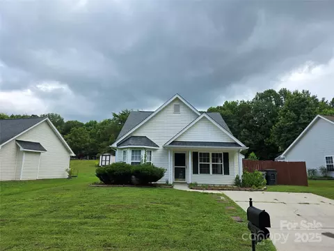 3320 Hunting Wood Ct, Gastonia, NC 28052
