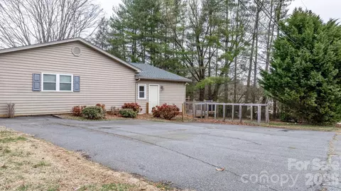 Other - 309 Sheldon St, Hudson, NC 28638 photo 8 of 11