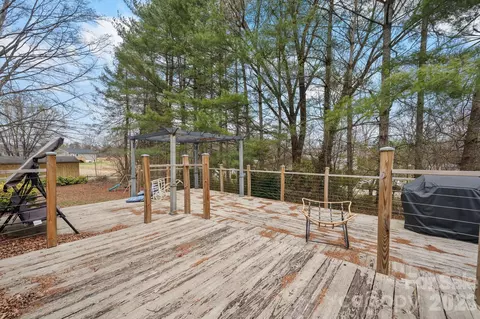Exterior - 309 Sheldon St, Hudson, NC 28638 photo 2 of 6
