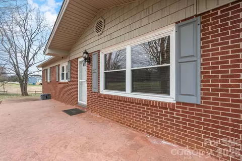 Exterior - 309 Sheldon St, Hudson, NC 28638 photo 1 of 6