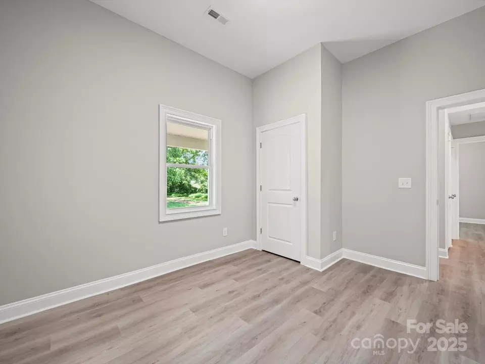 Bedroom - 926 4th St, Statesville, NC 28677 photo 4 of 6