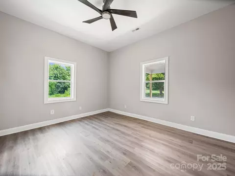 Bedroom - 926 4th St, Statesville, NC 28677 photo 1 of 6