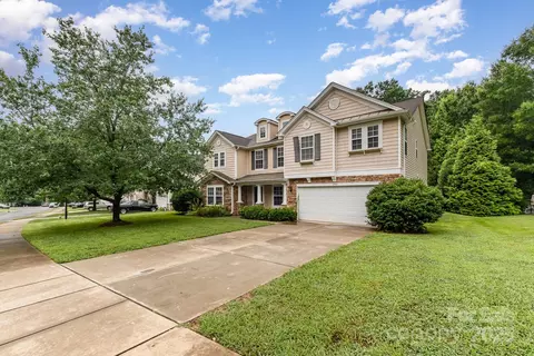 7541 Brookwood Valley Ln, Mint Hill, NC 28227