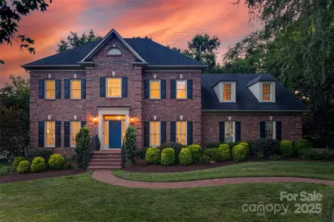 5510 Camilla Dr, Charlotte, NC 28226