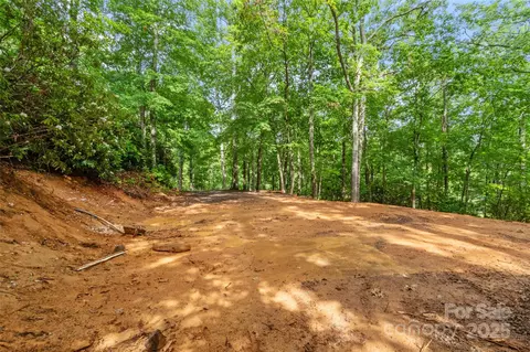 179 Heartland Ln, Burnsville, NC 28714
