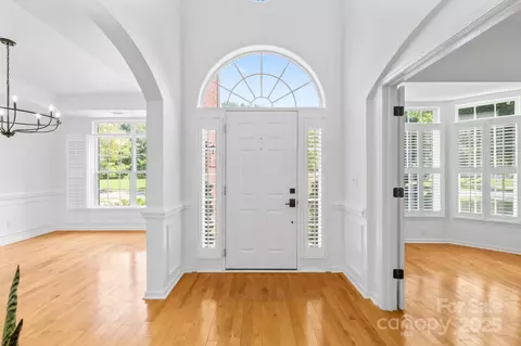Entry Way - 20219 Tailwind Ln, Cornelius, NC 28031 photo 2 of 2