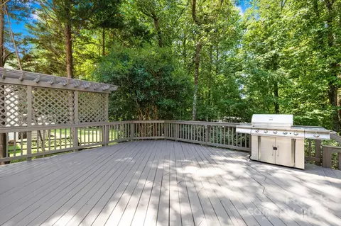 Exterior - 20219 Tailwind Ln, Cornelius, NC 28031 photo 2 of 5