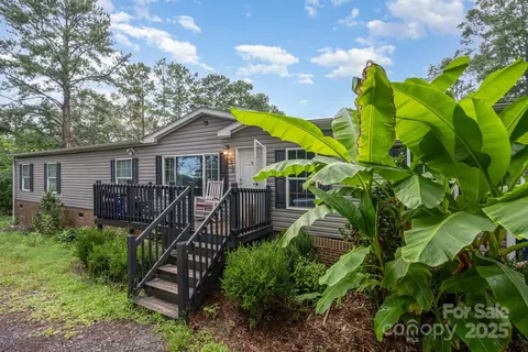 6555 Mcintosh Rd, Stanley, NC 28164