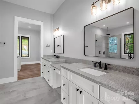 Bath - 93 Chesterfield Dr, Mill Spring, NC 28756 photo 2 of 6