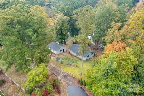 7101 Signer Rd, Charlotte, NC 28278