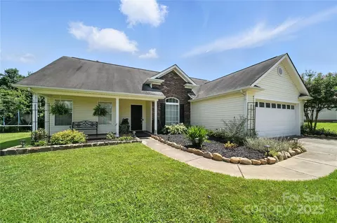 2701 Parkwest Dr, Albemarle, NC 28001