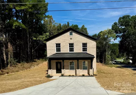 2100 Hillcrest Ave, Albemarle, NC 28001