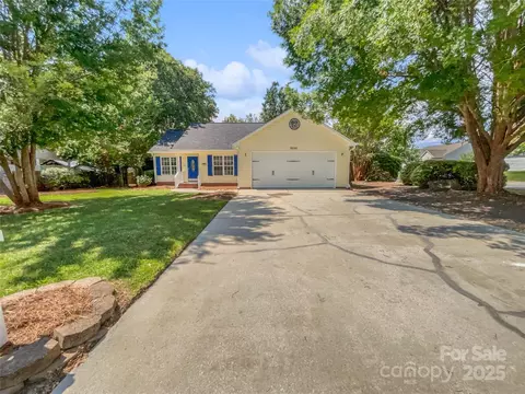 1634 Dawson Ct, Rock Hill, SC 29730