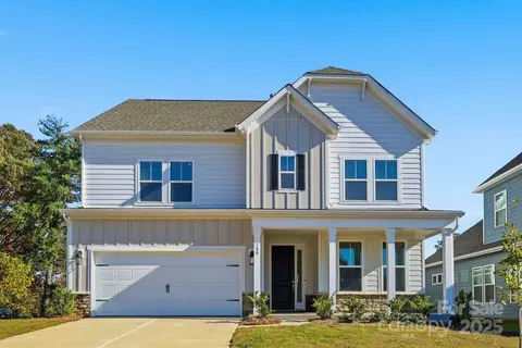180 Glenn Dr, Mooresville, NC 28115