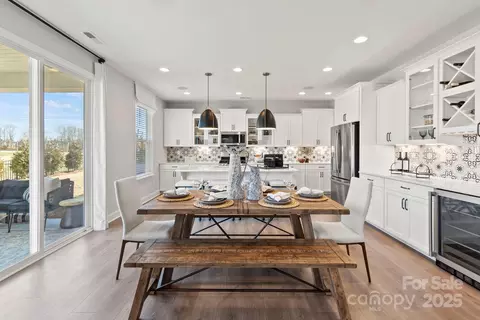 143 Goorawing Ln, Mooresville, NC 28115