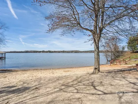 9111 Windjammer Dr, Tega Cay, SC 29708 photo 26