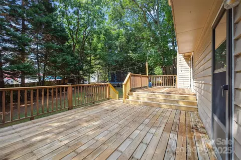 9111 Windjammer Dr, Tega Cay, SC 29708 photo 23