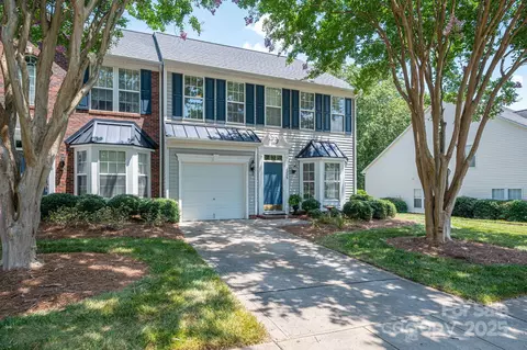 1648 Backcreek Ln, Gastonia, NC 28054