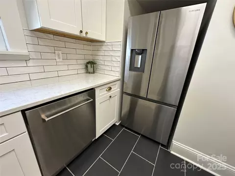 Kitchen - 115 E Steele St, Salisbury, NC 28144 photo 3 of 4
